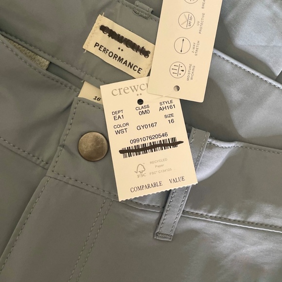 NWT!! Boy’s J. CREW Factory Crewcuts Gramercy Tech Shorts Blue Winter Storm 16 - Picture 11 of 13